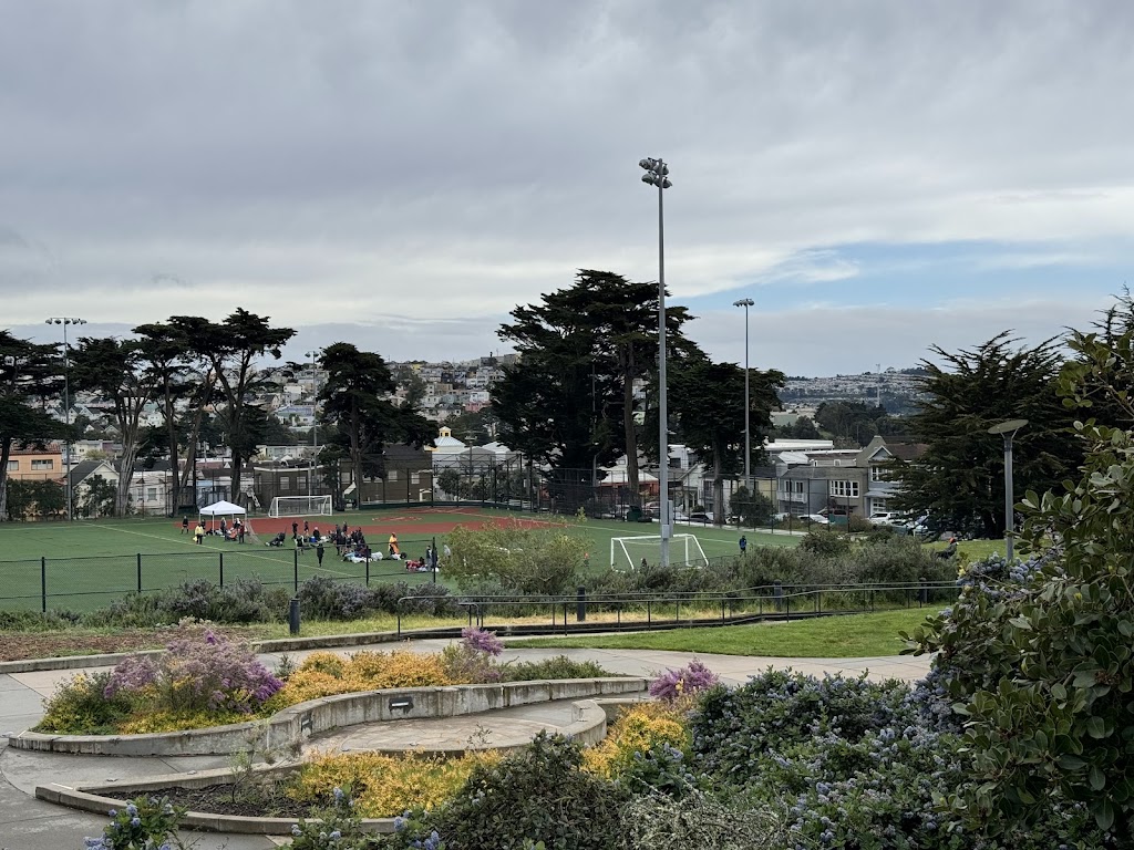 Minnie & Lovie Ward Recreational Center | 650 Capitol Ave, San Francisco, CA 94112, USA | Phone: (415) 337-4710