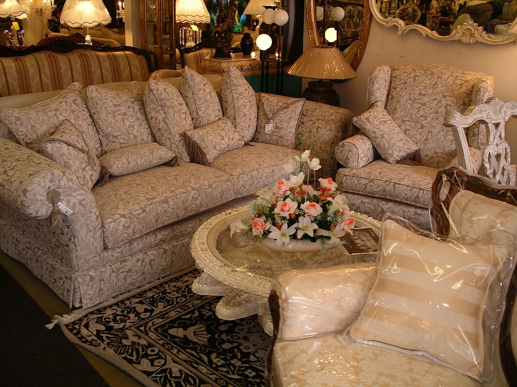 Perrys Fine French Furniture | 7211 International Blvd, Oakland, CA 94621, USA | Phone: (510) 569-6936