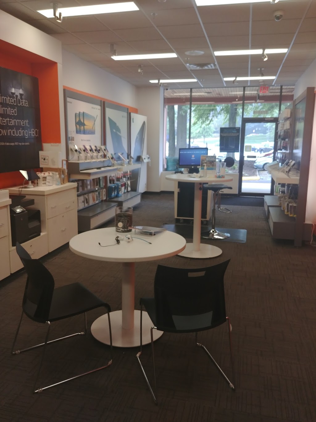 AT&T Store | 5765 Burke Centre Pkwy Unit X, Burke, VA 22015 | Phone: (703) 764-2900