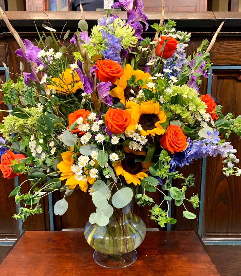 Julians Flowers | 6900 Gardner Dr, Norfolk, VA 23518, USA | Phone: (757) 434-3348