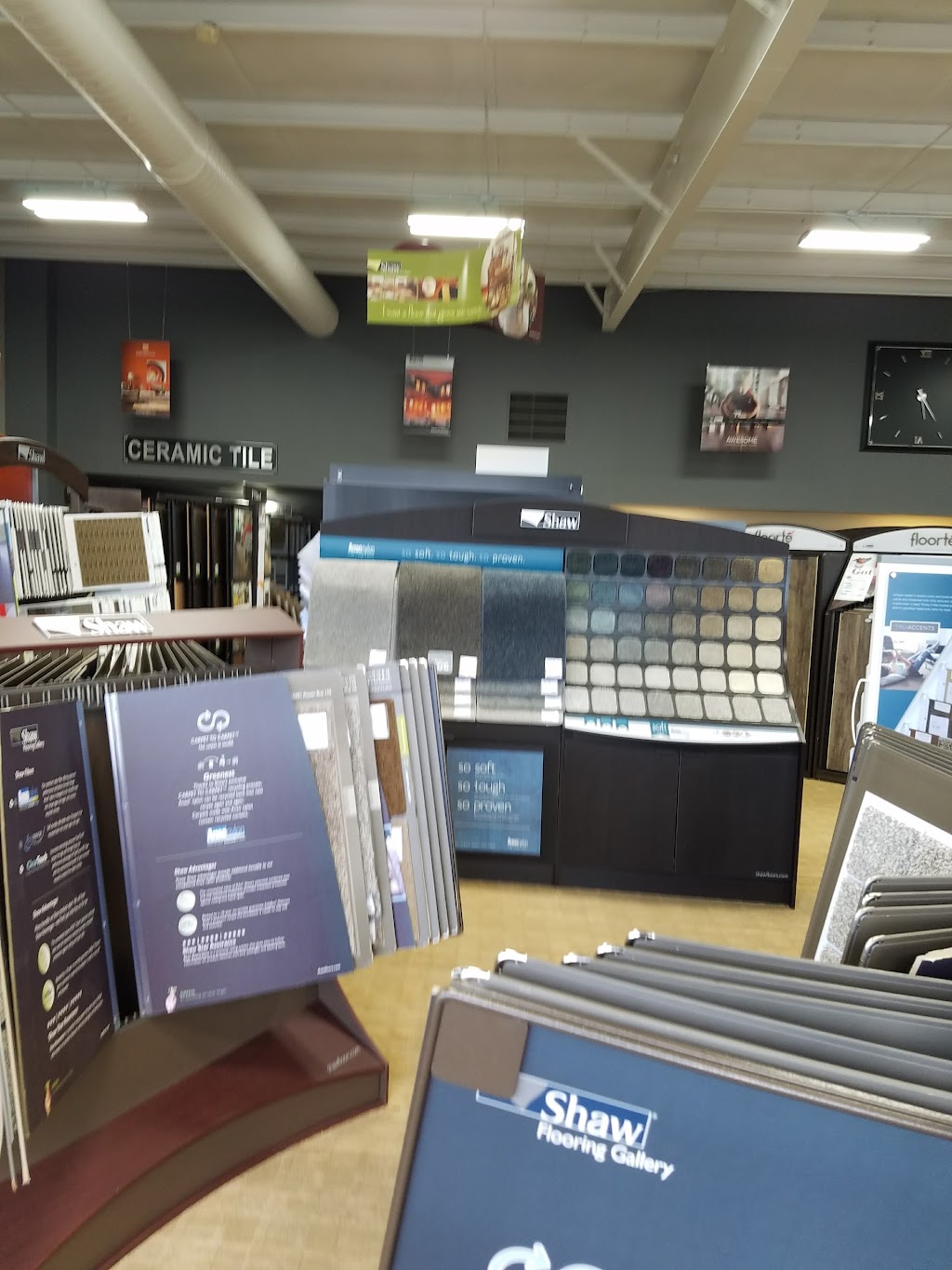 Shelbyville Paint, Flooring & More | 235 E Broadway St, Shelbyville, IN 46176, USA | Phone: (317) 392-4176