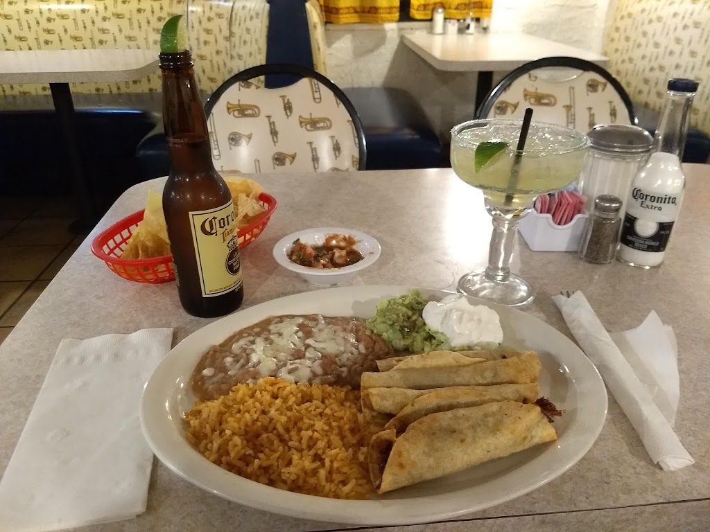 Adelitas Restaurant | 32666 CA-18, Lucerne Valley, CA 92356, USA | Phone: (760) 248-2886