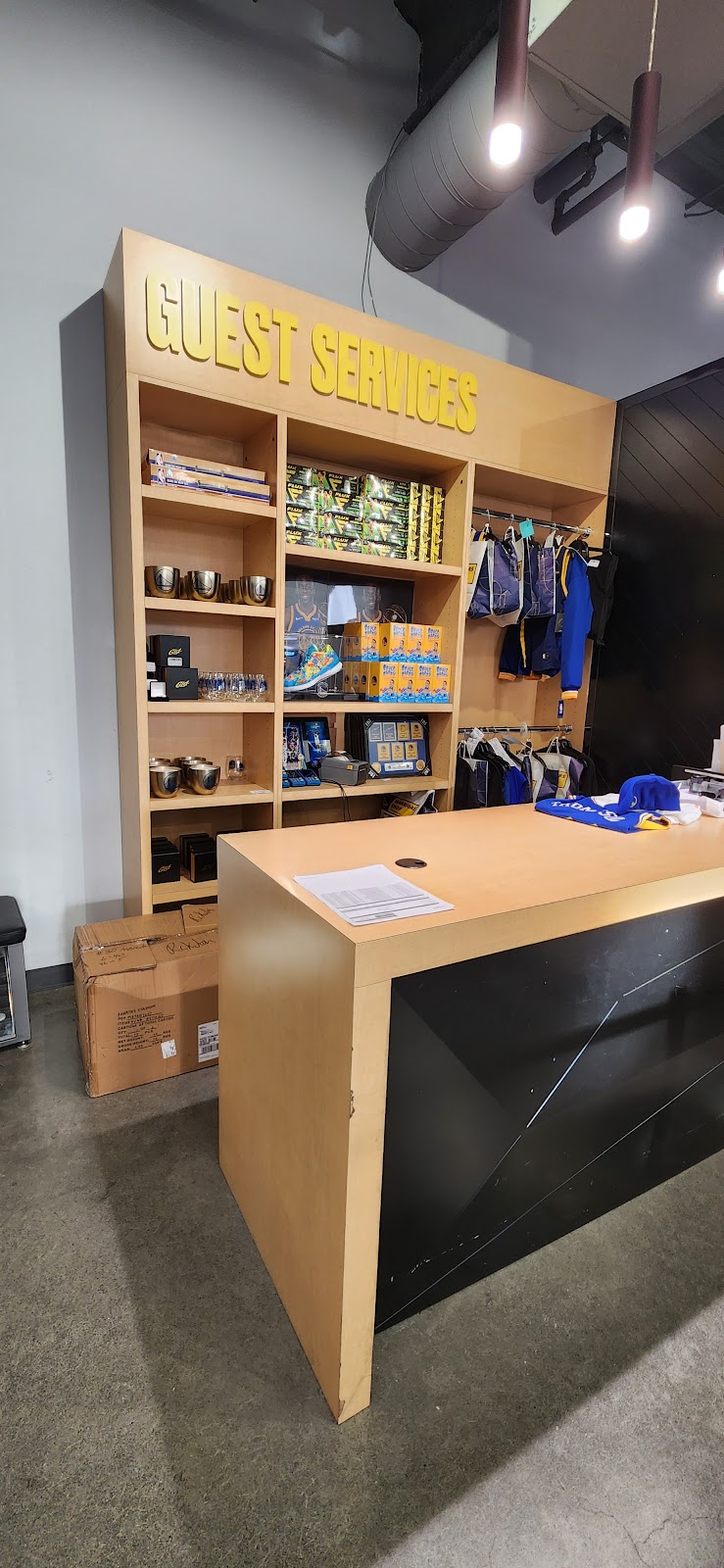 Warriors Shop | 151 Warriors Way Suite 106, San Francisco, CA 94158, USA | Phone: (415) 431-7012