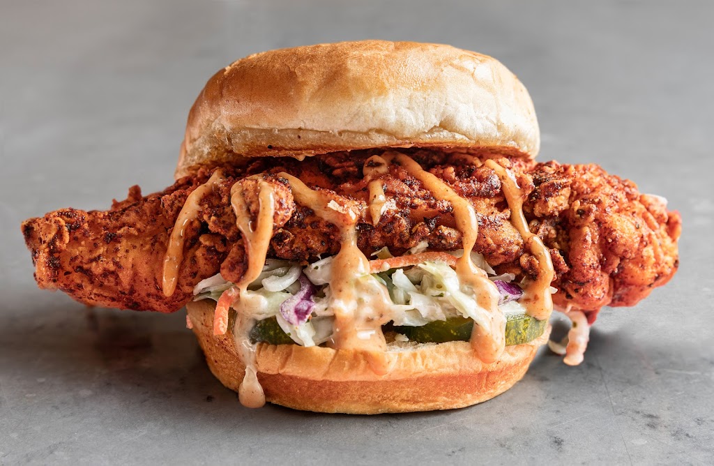 SmackBird Hot Chicken | 4972 Overton Ridge Blvd, Fort Worth, TX 76132, USA | Phone: (469) 476-2134