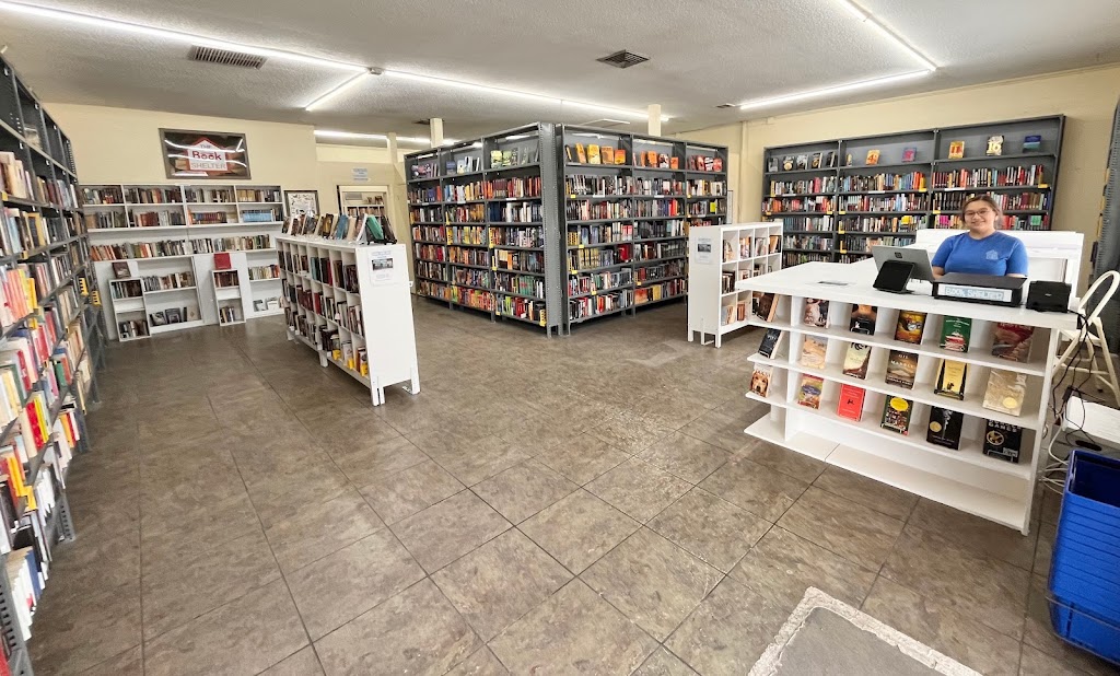 The Book Shelter | 907 Dundee Rd, Dundee, FL 33838 | Phone: (863) 268-4273