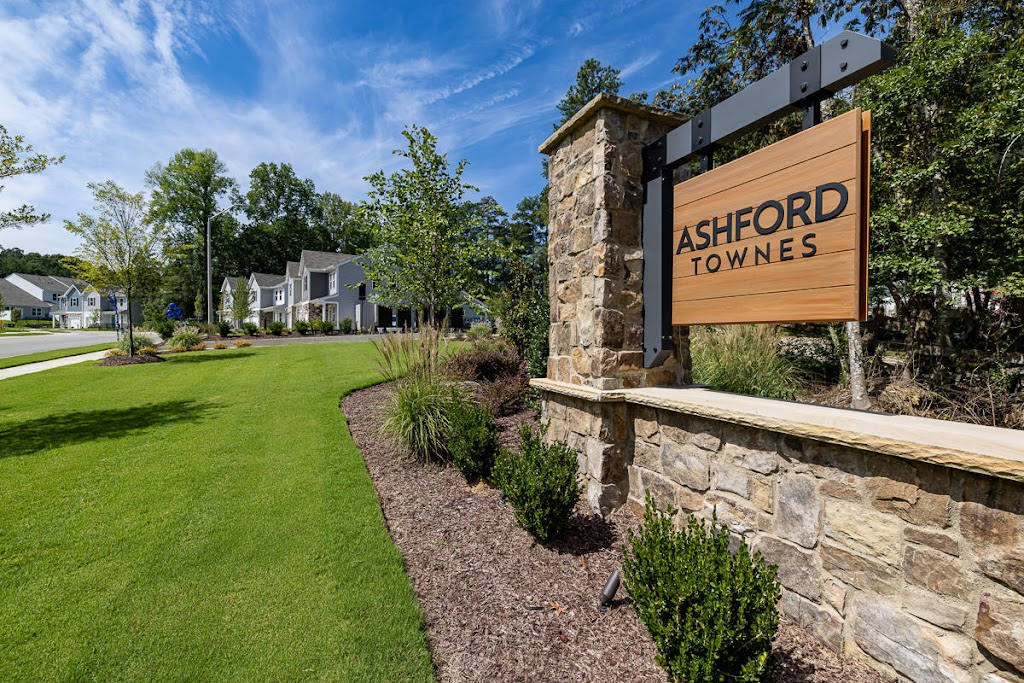 Ashford Townes | 604 Oakbrook Pass Wy, Fuquay-Varina, NC 27526, USA | Phone: (855) 720-3429