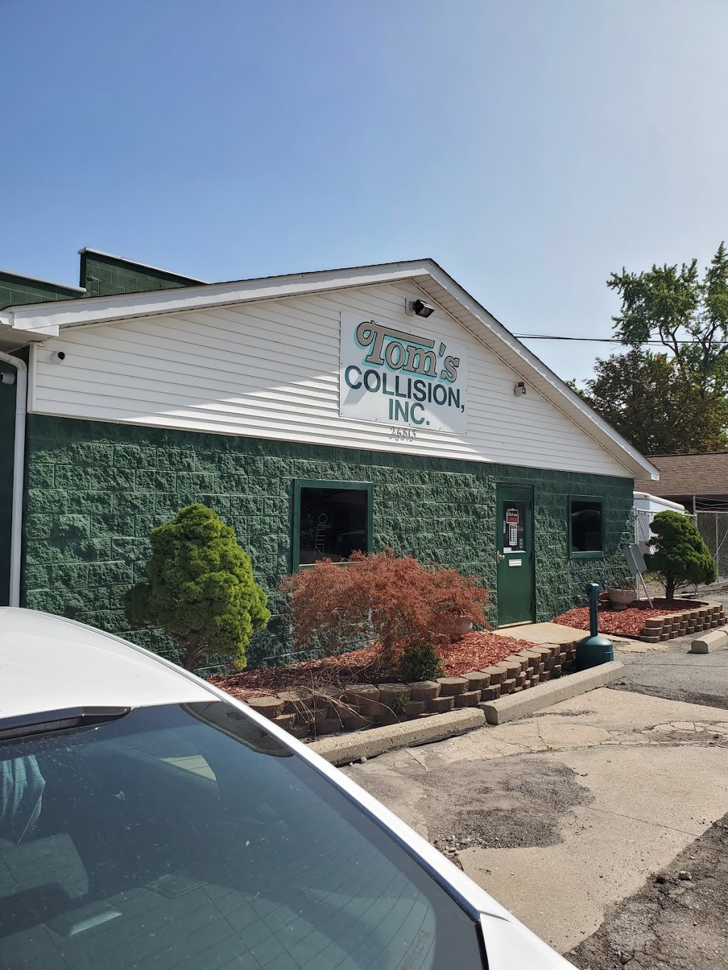 Toms Collision | 26813 Telegraph Rd, Flat Rock, MI 48134, USA | Phone: (734) 782-2081