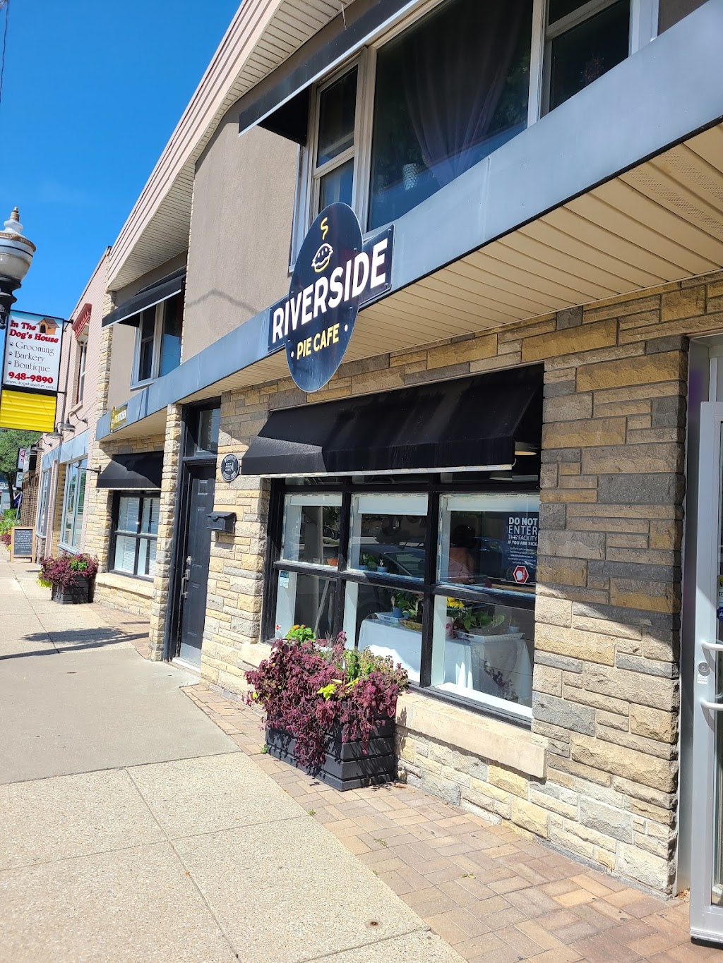 Riverside Pie Cafe | 5560 Wyandotte St E, Windsor, ON N8S 1M1, Canada | Phone: (226) 221-9117