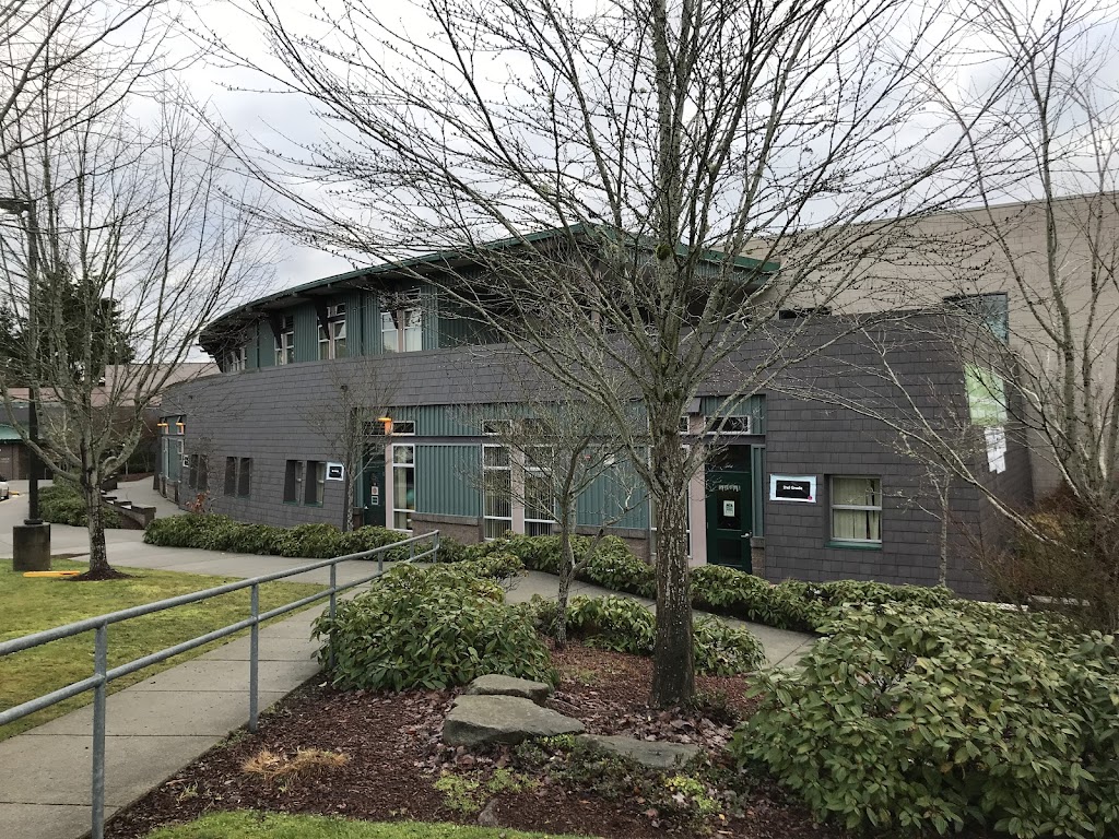 Phantom Lake Elementary School | 1050 160th Ave SE, Bellevue, WA 98008, USA | Phone: (425) 456-5600