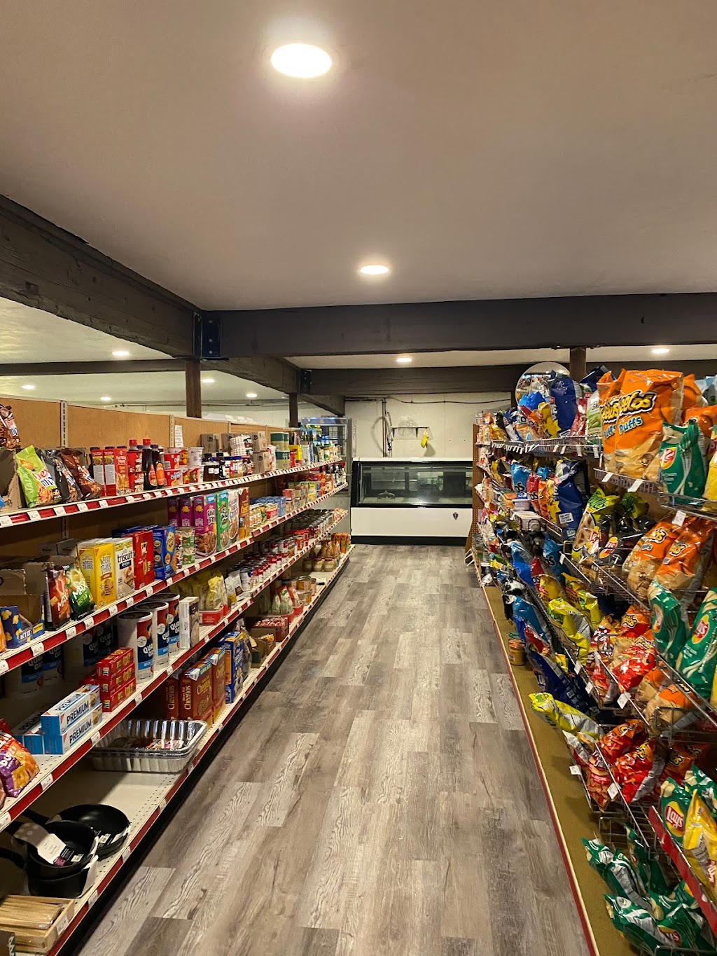 Ferncliff Food & Fuel | 1083 CO-7 BUS Box 64, Allenspark, CO 80510, USA | Phone: (970) 744-4007