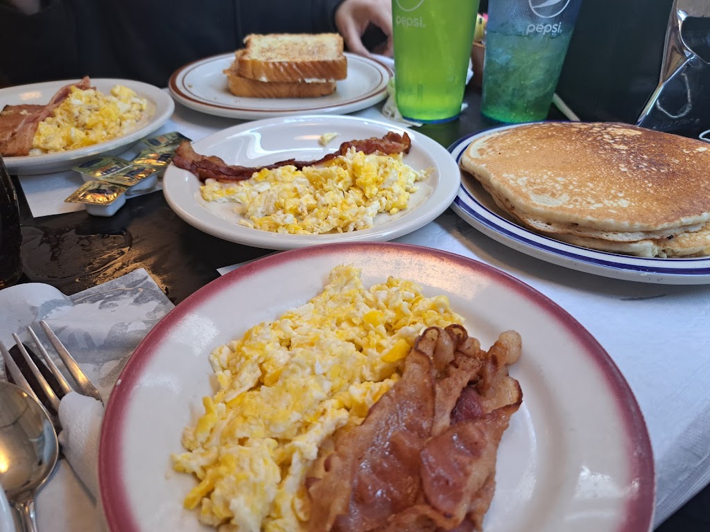 Fiddles Diner | 101 Water St, Brownsville, PA 15417, USA | Phone: (724) 785-2020