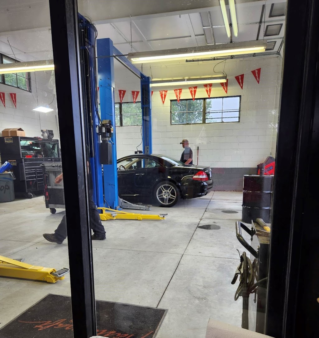 Shannons Auto Repair | 2777 High Ridge Blvd, High Ridge, MO 63049, USA | Phone: (636) 671-7241