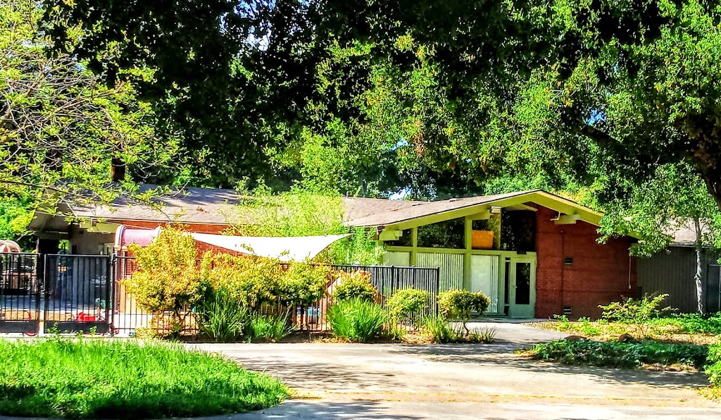 City of Menlo Park City Hall | 701 Laurel St, Menlo Park, CA 94025, USA | Phone: (650) 330-6600