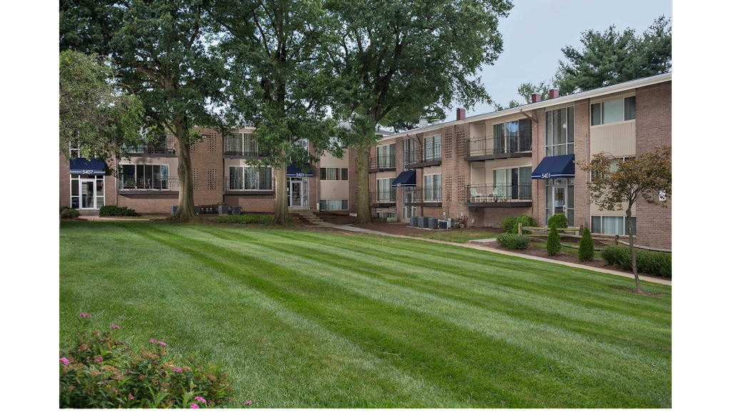 Carrollon Manor Apartments | 8621 Annapolis Rd, New Carrollton, MD 20784, USA | Phone: (301) 577-7063