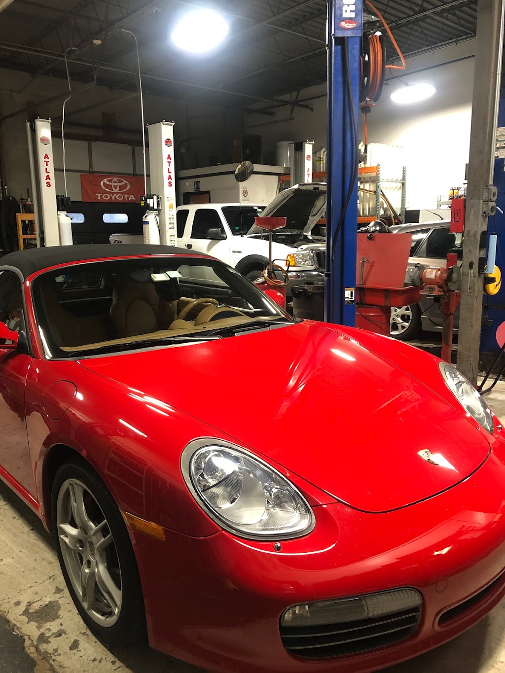 Real Autohaus - Westmont | 6145 S Cass Ave, Westmont, IL 60559, USA | Phone: (630) 241-7220