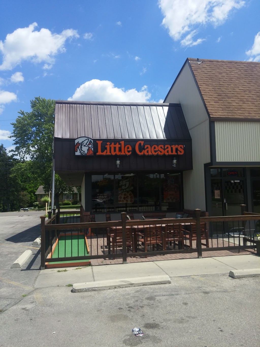 Little Caesars Pizza | 121 Herrick Park Dr, Tecumseh, MI 49286, USA | Phone: (517) 423-8341