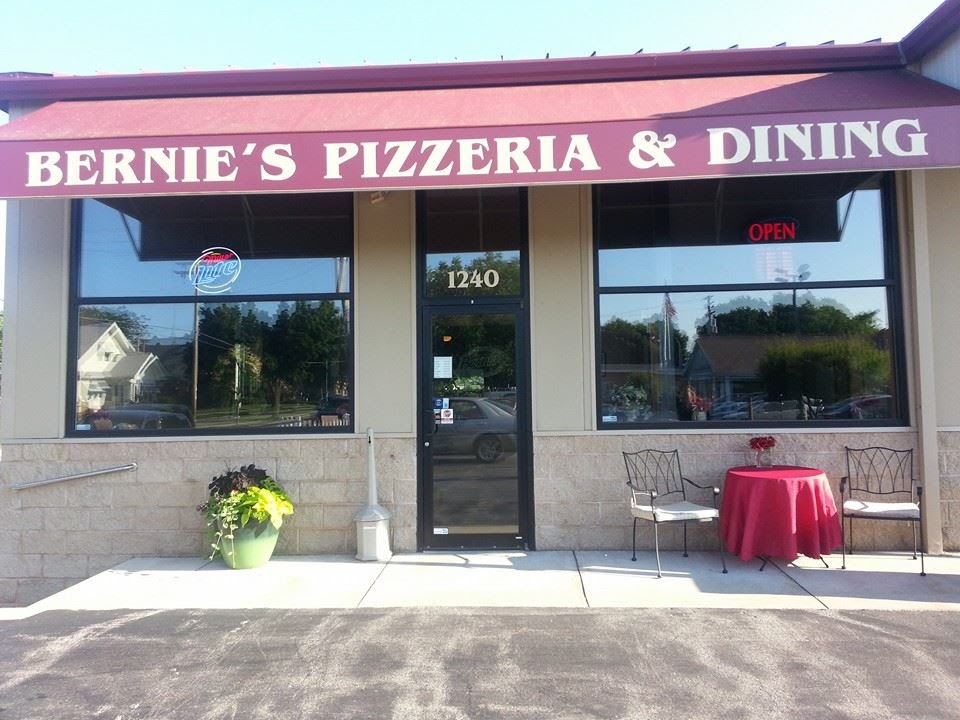 Bernies Pizzeria | 1238 Lathrop Ave, Racine, WI 53405, USA | Phone: (262) 619-0900