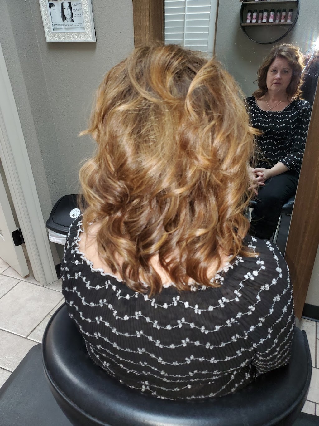 Sophisticuts Salon | 4210 98th St, Lubbock, TX 79423, USA | Phone: (806) 794-9733