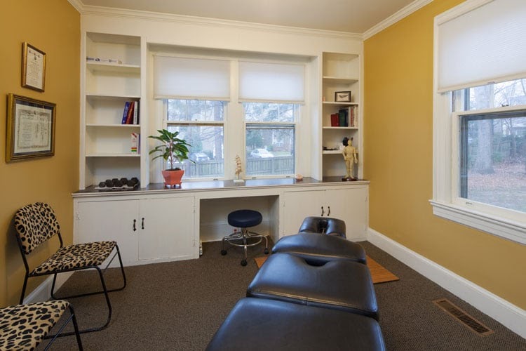 Midtown Chiropractic & Acupuncture | 1705 Pacific Dr, Raleigh, NC 27609, USA | Phone: (919) 873-2225