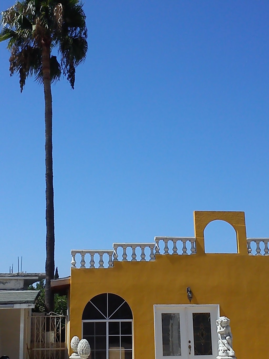 Parroquia Cristo rey | Villa de Real 1907, Col B.C., Villacruz, Bugambilias, 22224 Tijuana, B.C., Mexico | Phone: 664 298 0581