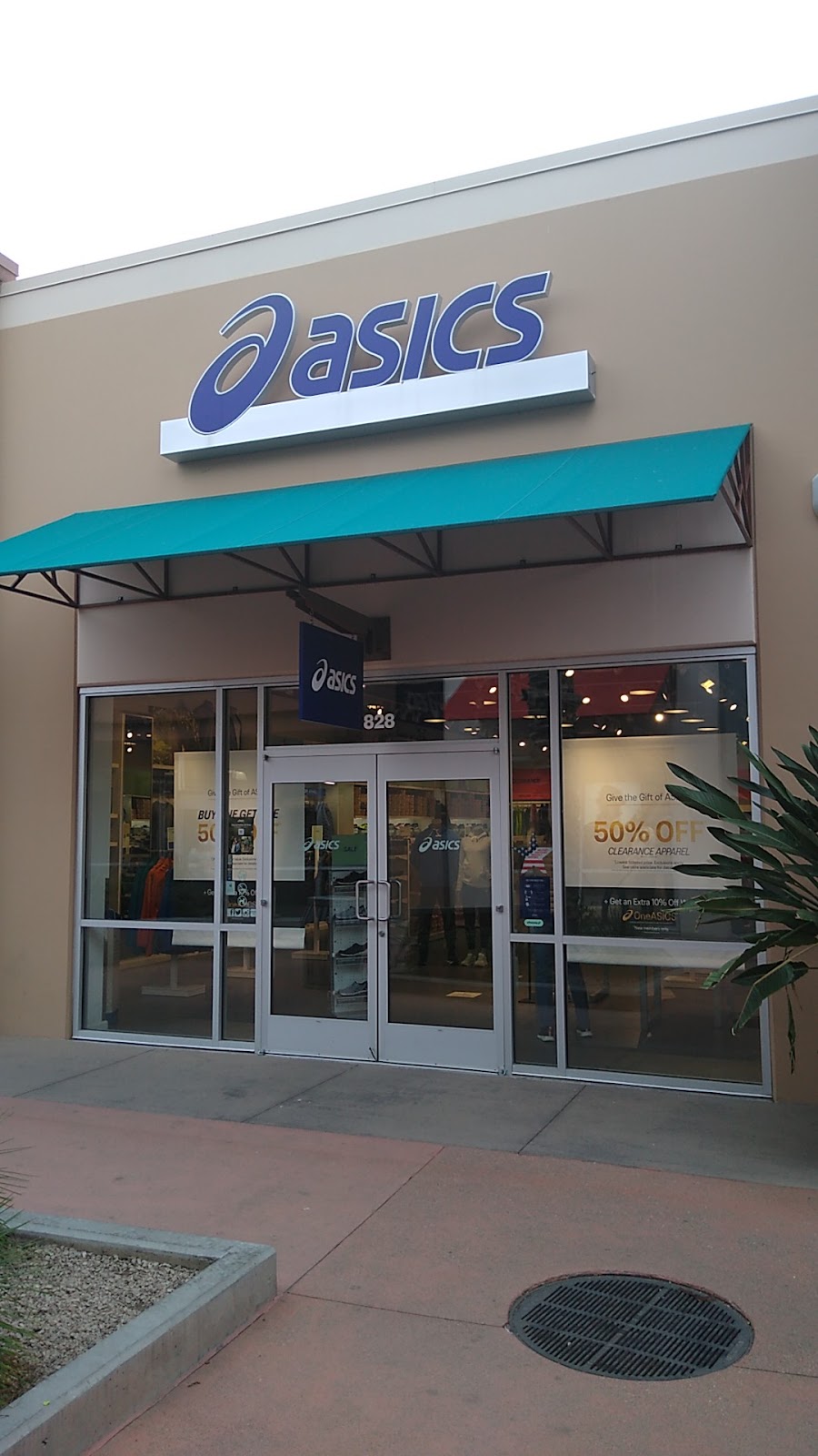 ASICS Outlet | 6401 Marana Center Blvd, Tucson, AZ 85742 | Phone: (520) 686-5682