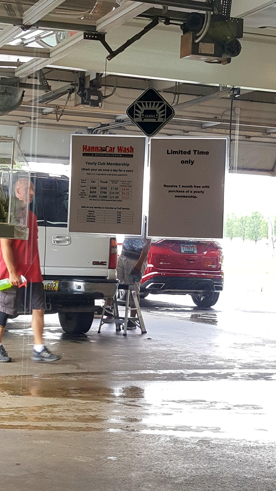 Hanna Car Wash & Detail | 41200 Garfield Rd, Clinton Twp, MI 48038, USA | Phone: (586) 286-6670