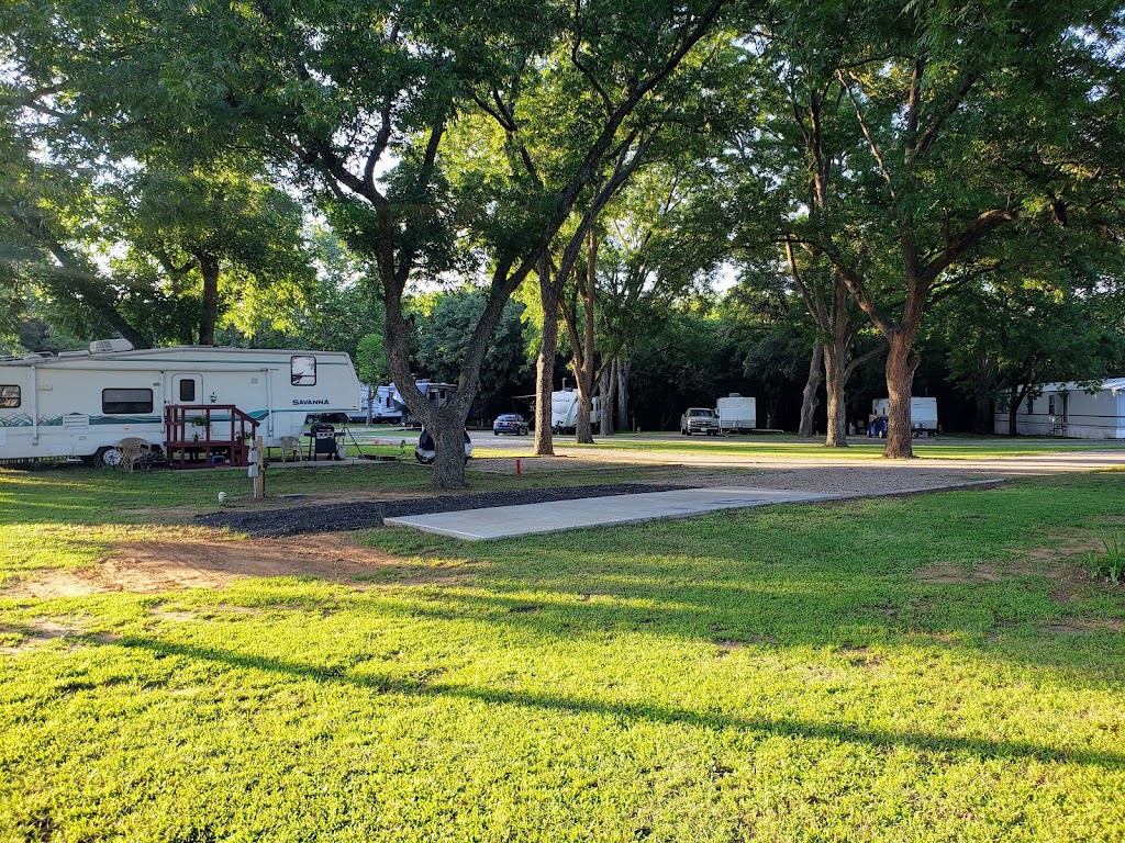 Sharpes Pecan Estates Mobile Home/RV Park | Sharpes Pecan Rd, Denison, TX 75021, USA | Phone: (903) 463-1728