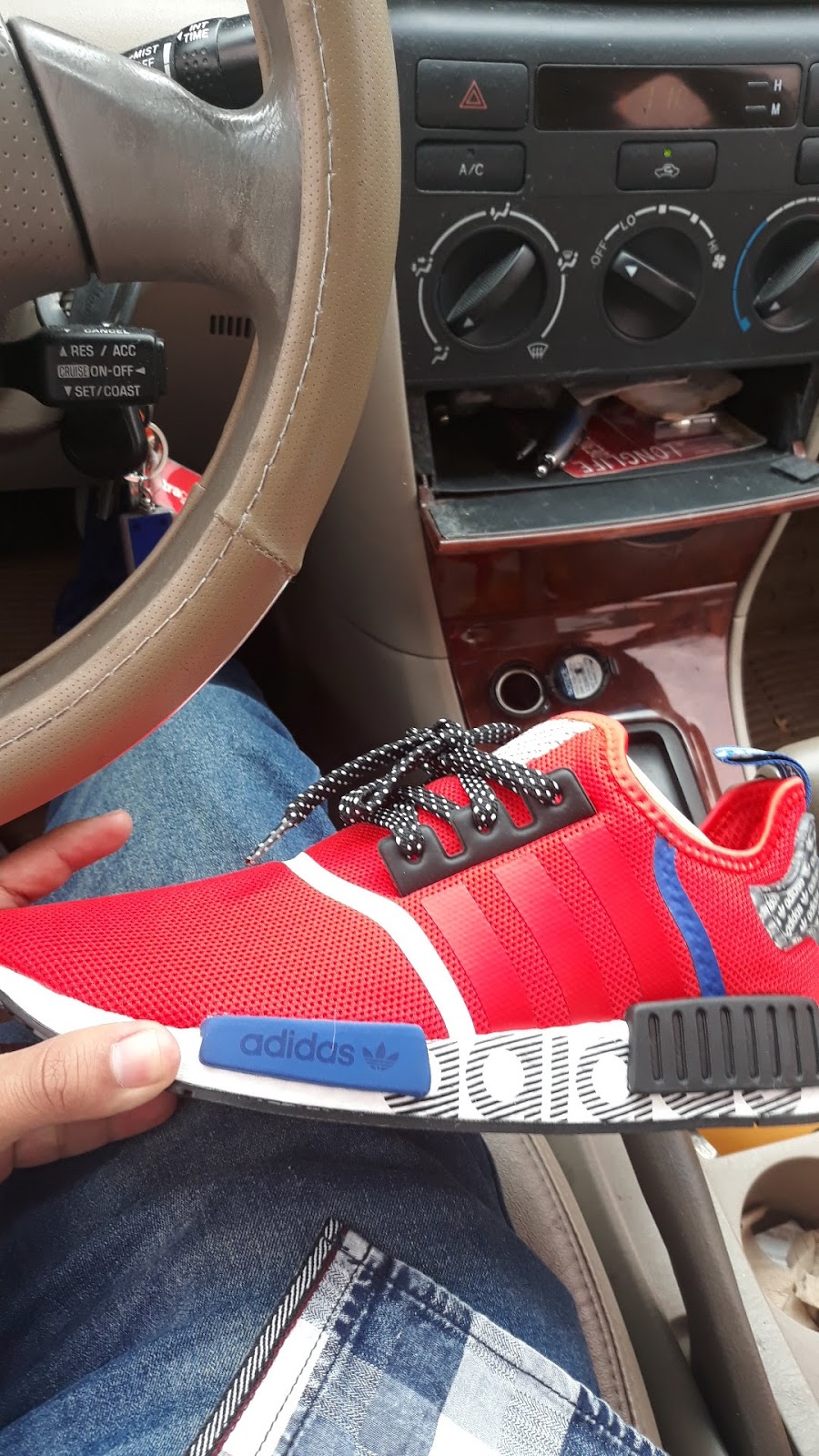Champs Sports | 12463 N Mainstreet, Rancho Cucamonga, CA 91739, USA | Phone: (909) 463-2771