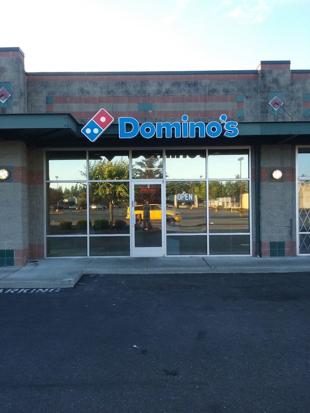Dominos Pizza | 9815 State Ave # B, Marysville, WA 98270 | Phone: (360) 653-8088