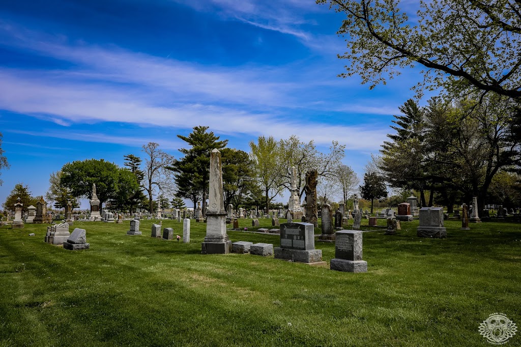 Oak Grove Cemetery | 801 E Spruce St, Jerseyville, IL 62052, USA | Phone: (618) 498-5436