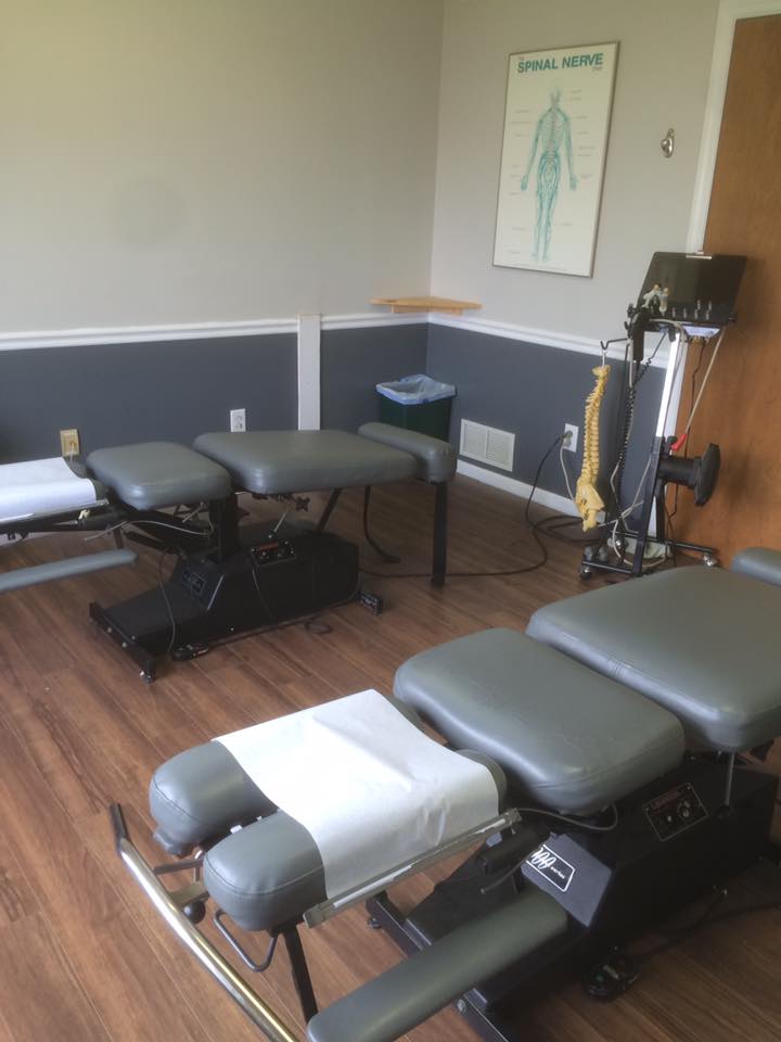 LiveWell Chiropractic & Healthy Living | 975 River Bend Rd, Frankfort, KY 40601, USA | Phone: (502) 223-7218