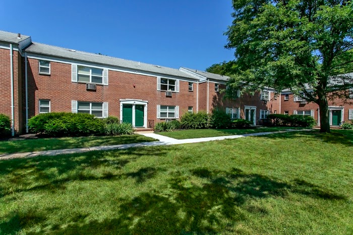 Village Green Apartments | 156 Willett Ave, South River, NJ 08882 | Phone: (866) 207-7096