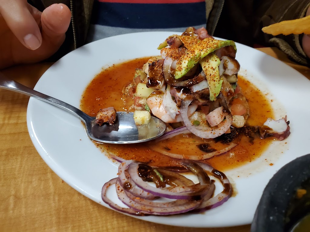 Mariscos "EL WERO" | 114 Sycamore School Rd, Fort Worth, TX 76134, USA | Phone: (817) 242-4577