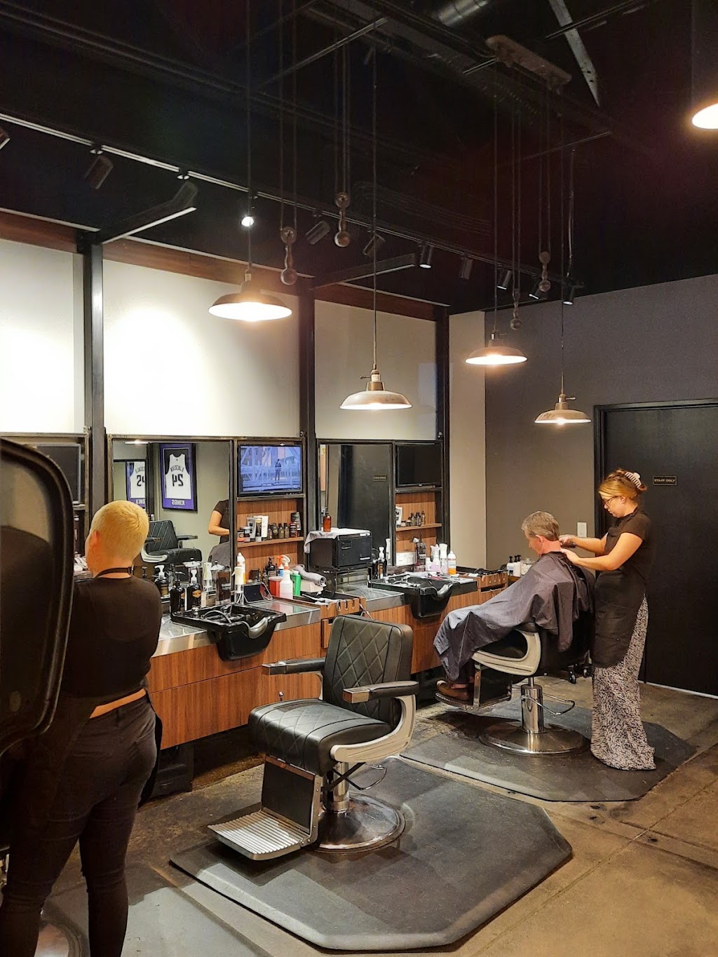 Hammer & Nails Grooming Shop for Guys - Folsom | 195 Placerville Rd #110, Folsom, CA 95630, USA | Phone: (916) 984-1111