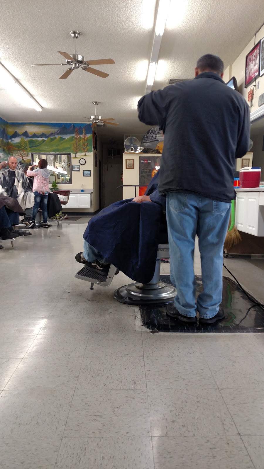 Traditional Barbers | 2813 Lincoln Ave, Anaheim, CA 92806, USA | Phone: (714) 630-0550