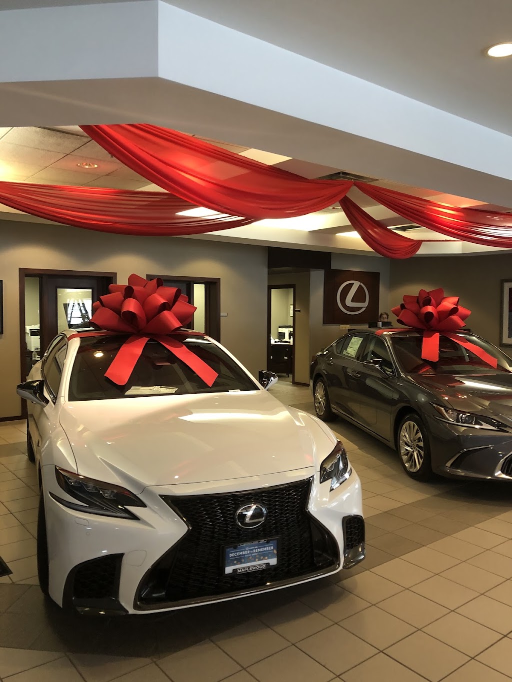 Lexus of Maplewood | 3000 US-61, Maplewood, MN 55109, USA | Phone: (651) 724-9742