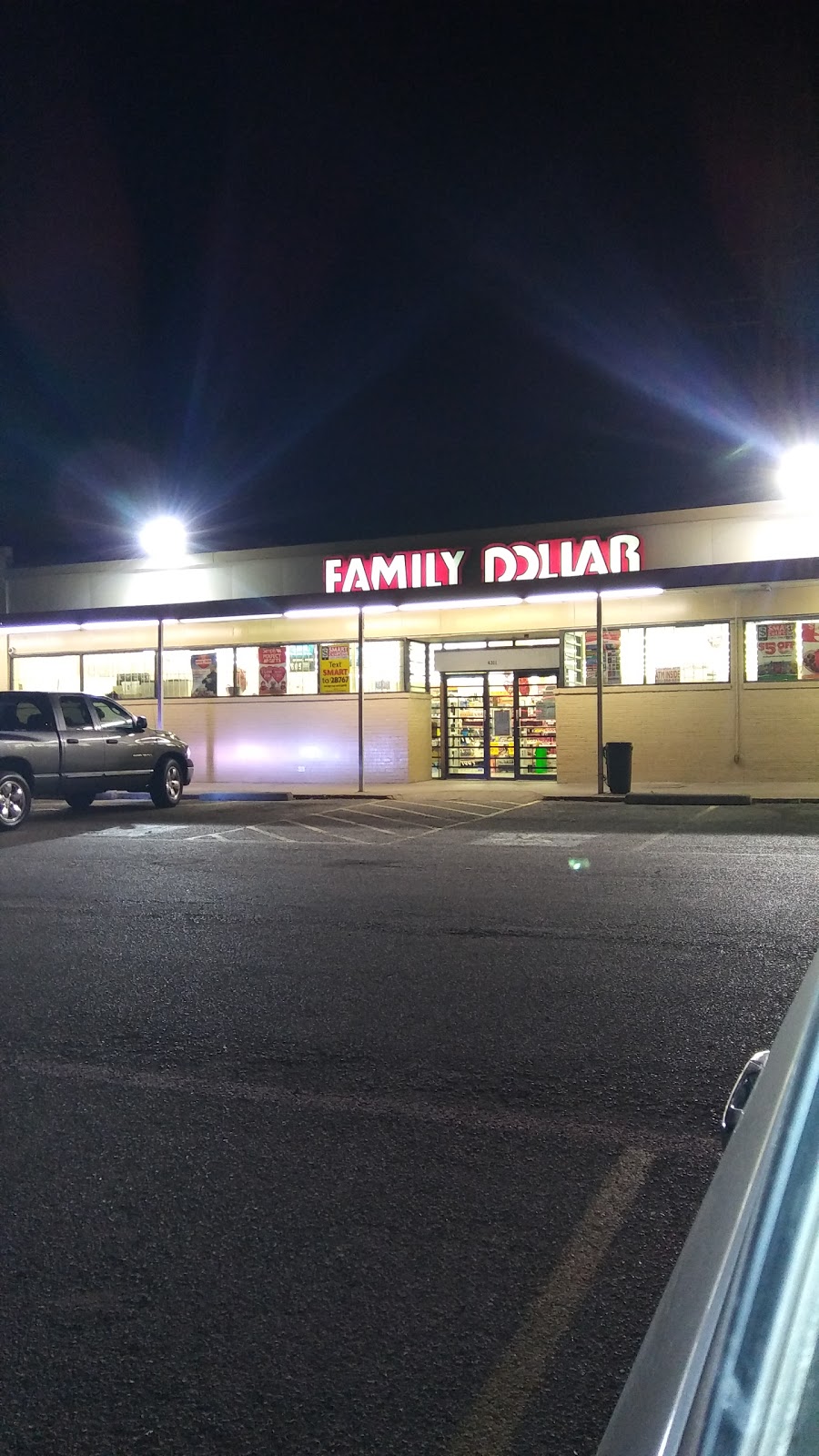 Family Dollar | 4311 Live Oak St, Dallas, TX 75204, USA | Phone: (945) 235-8696