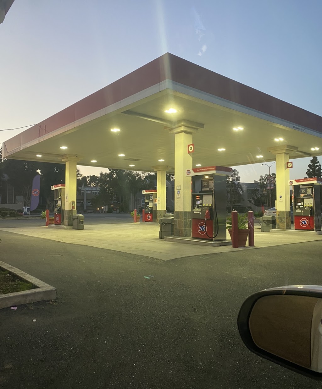 76 Gas Station | 18742 Main St, Huntington Beach, CA 92648, USA | Phone: (714) 375-9595