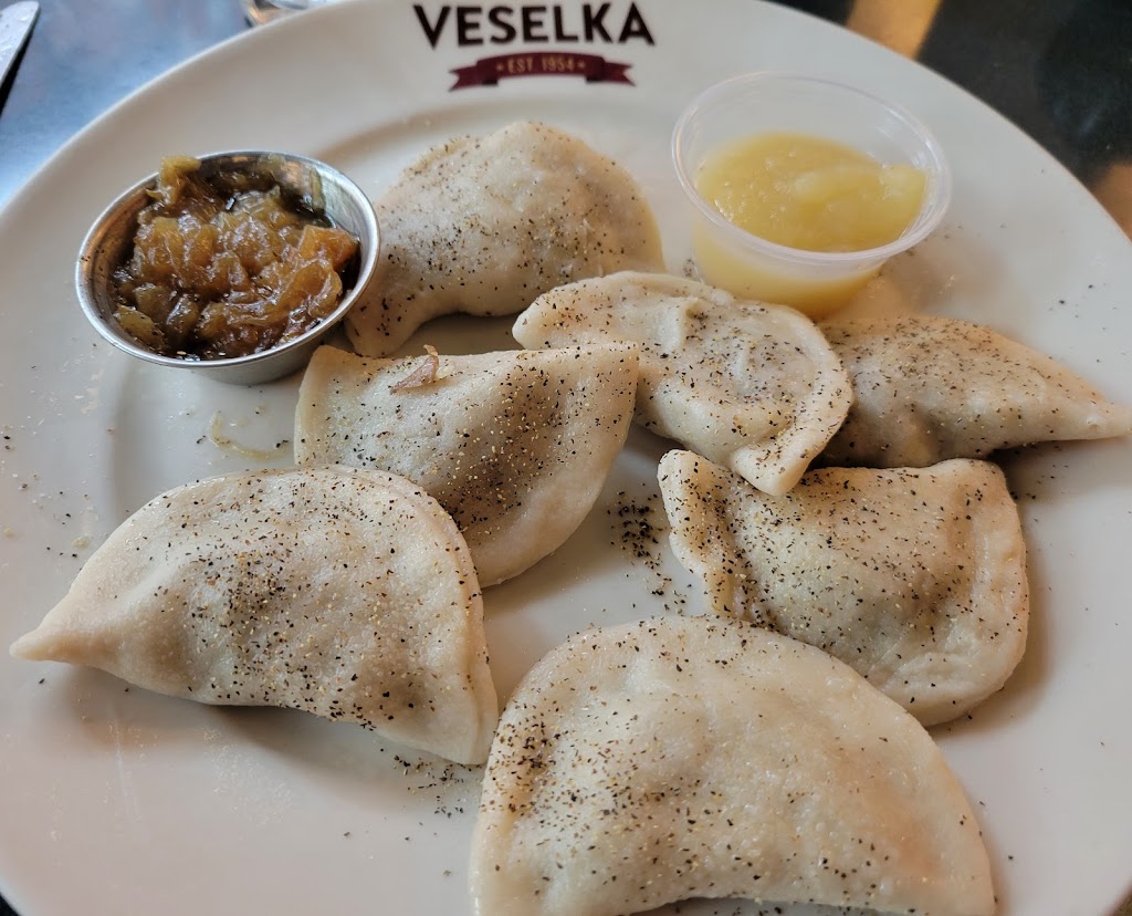 Veselka | 144 2nd Ave, New York, NY 10003, USA | Phone: (212) 228-9682