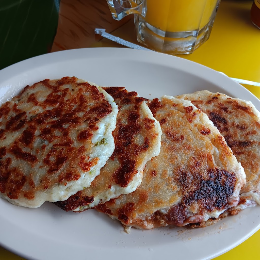 El Carbonero | 517 W Elm St, Graham, NC 27253, USA | Phone: (336) 228-8002