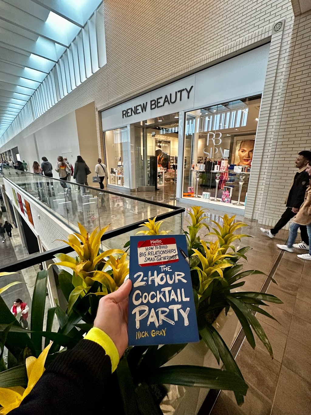 Renew Beauty Med Spa & Wellness | 8687 N. Central Expwy, NorthPark Ctr #2220, Dallas, TX 75225, USA | Phone: (214) 369-1600