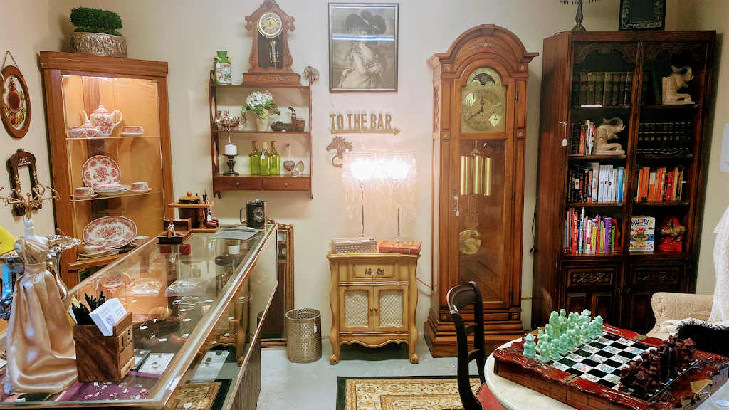 Crystal Heart Vintage & Antique Finds | 921 Osborne St, St Marys, GA 31558, USA | Phone: (912) 673-8884