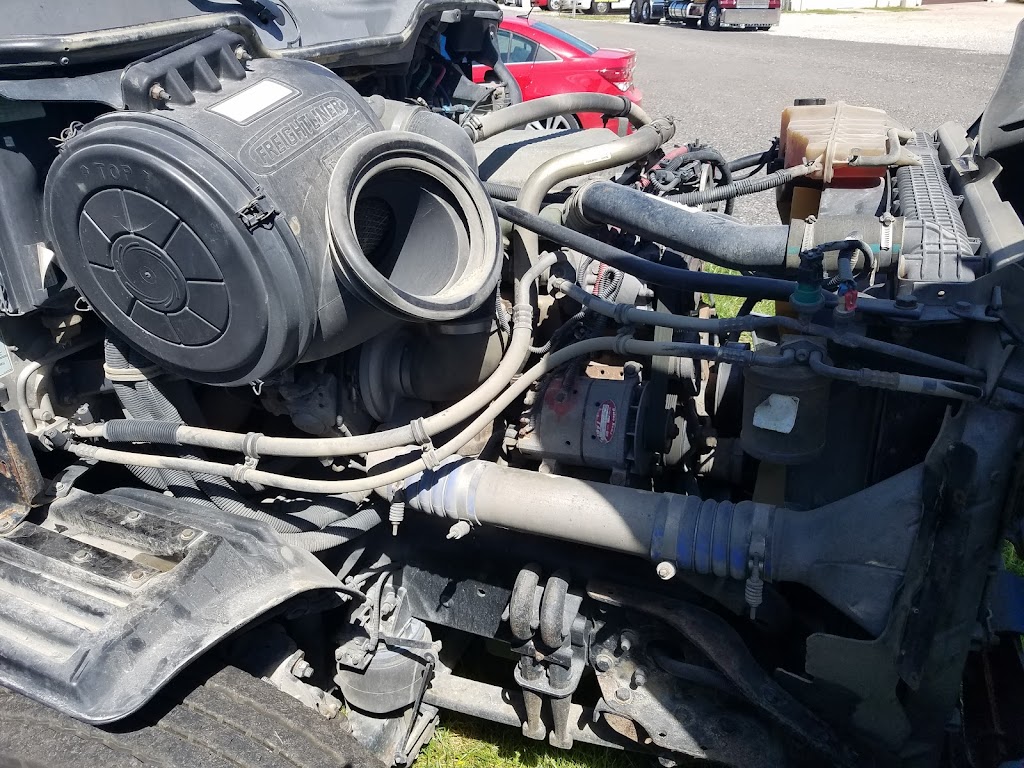 Midwest Trucks and Equipment | 6975 Brookville Salem Rd, Brookville, OH 45309, USA | Phone: (937) 833-9977