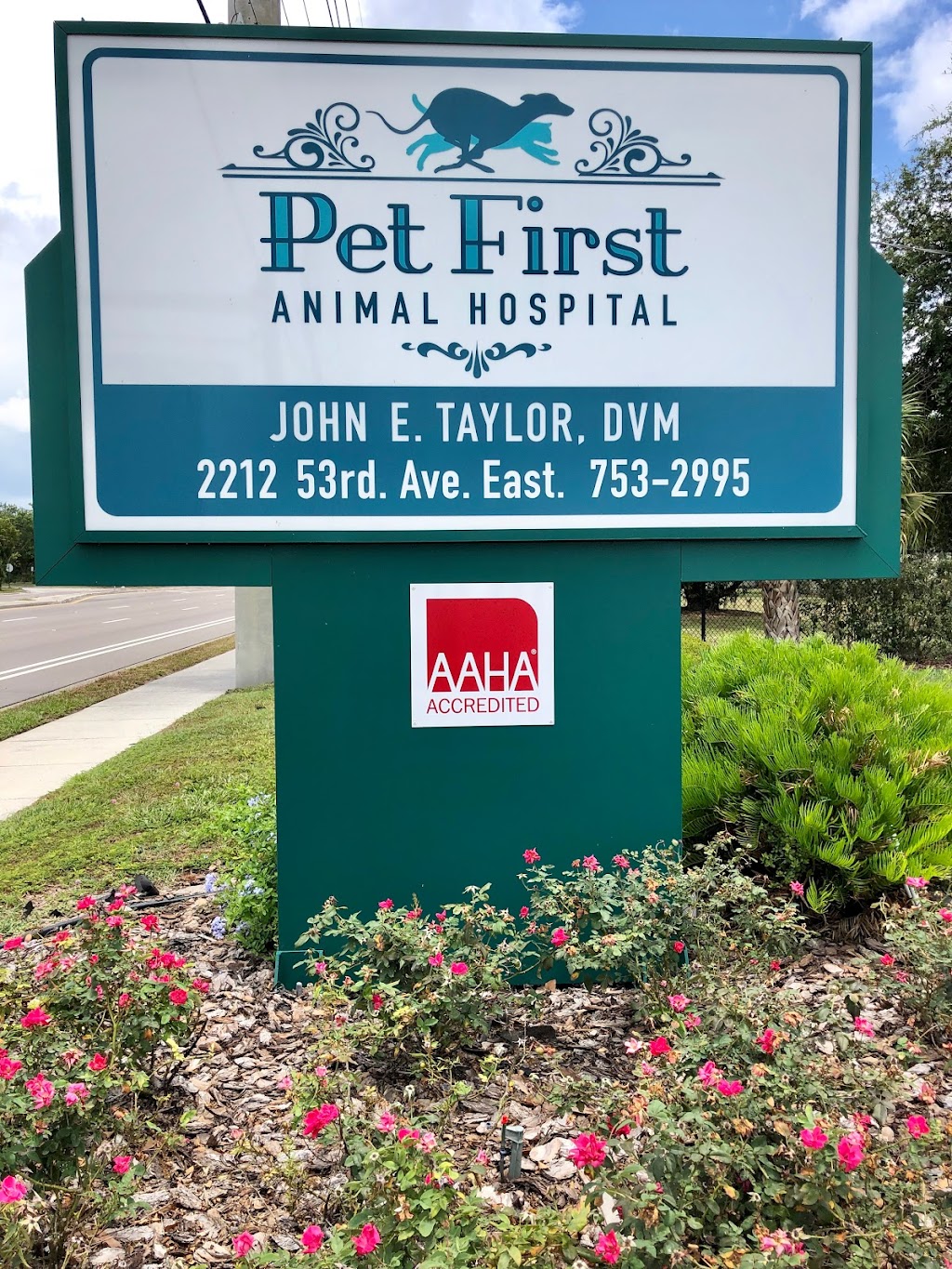 Pet First Animal Hospital | 2212 53rd Ave E, Bradenton, FL 34203, USA | Phone: (941) 753-2995