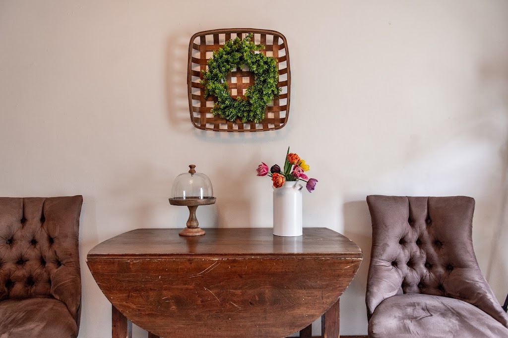 The Praha Inn - New Prague, MN. | 120 Main St W, New Prague, MN 56071, USA | Phone: (612) 787-7242