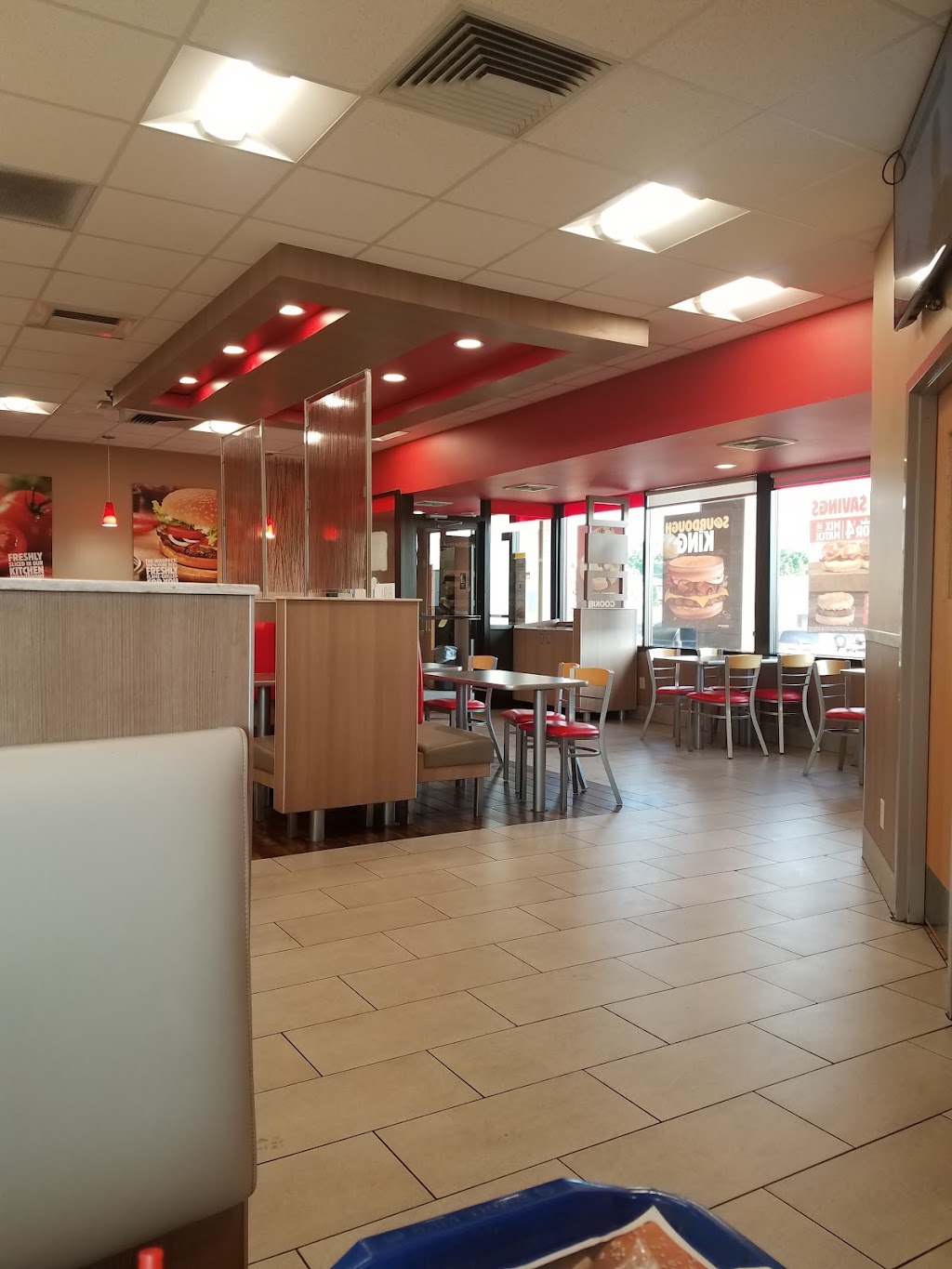 Burger King | 101 Dix St, Columbus, WI 53925, USA | Phone: (920) 623-5773