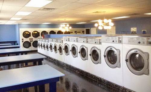 Bubble Room Laundromat - Olathe | 1216 W Dennis Ave, Olathe, KS 66201, USA | Phone: (913) 390-9274