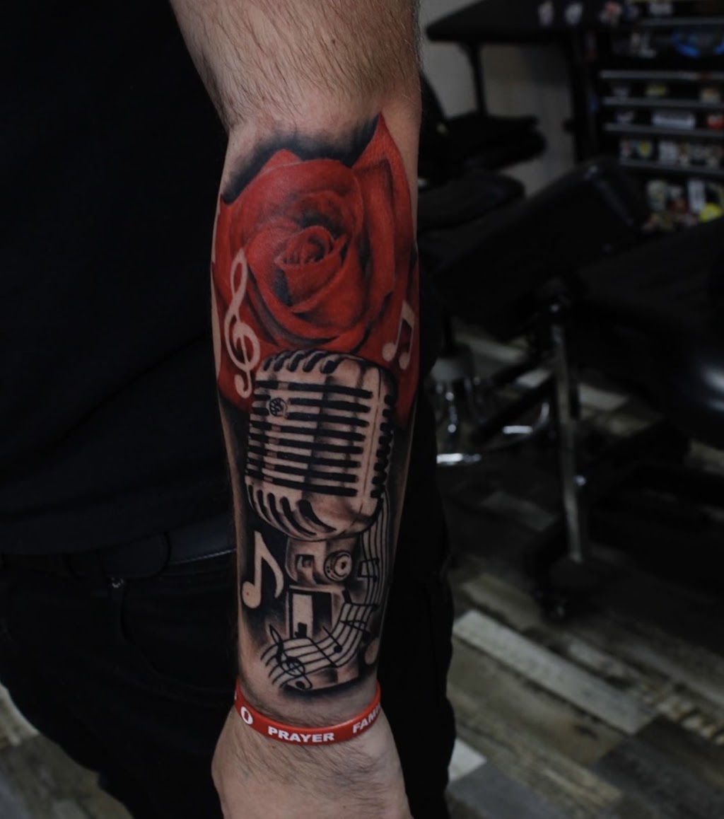 Mesmerized Tattoo Studio | 18612 Cortez Blvd, Brooksville, FL 34601, USA | Phone: (352) 593-4220
