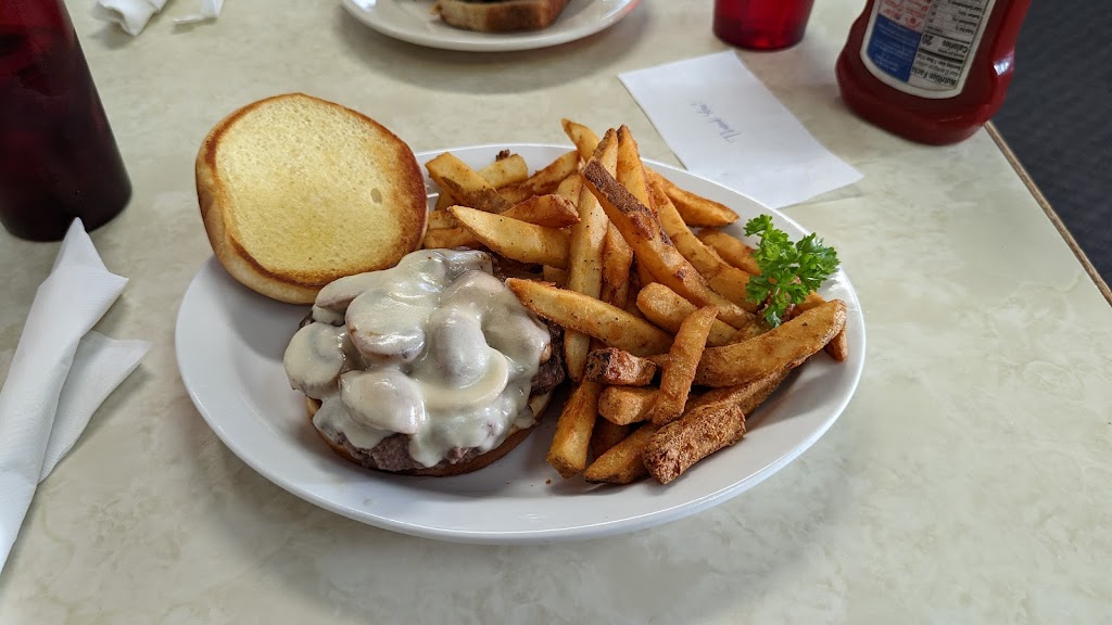 Carries Restaurant | 619 W Huntington St, Montpelier, IN 47359, USA | Phone: (765) 303-5044