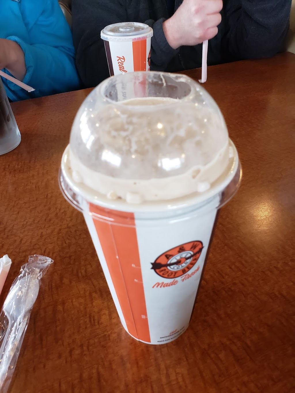 A&W Restaurant | 1035 Bergslien St, Baldwin, WI 54002, USA | Phone: (715) 684-2134